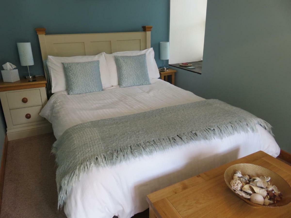 לאנבדר Garth Engan Private Self Contained B&B With Garden Area מראה חיצוני תמונה