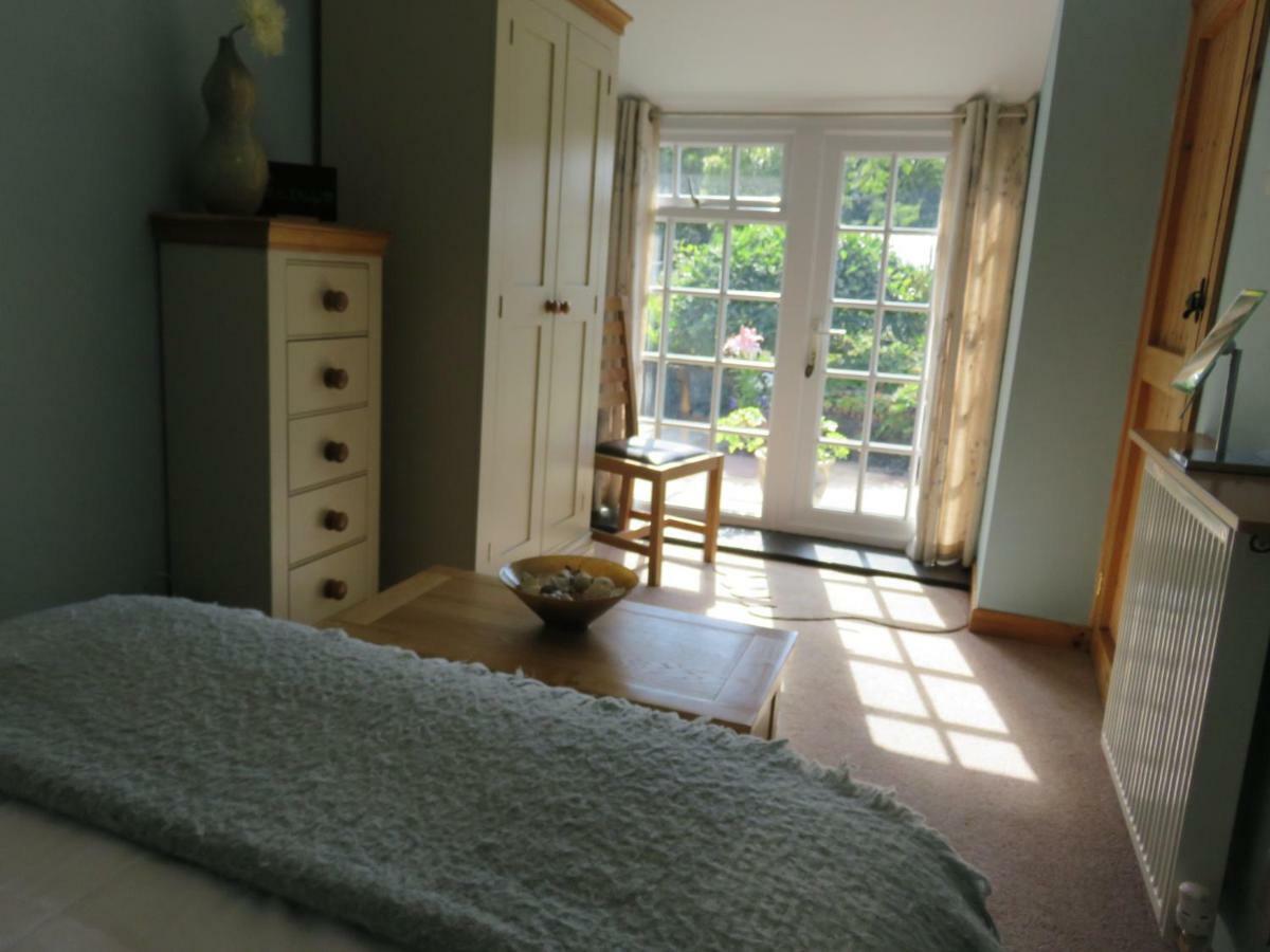 לאנבדר Garth Engan Private Self Contained B&B With Garden Area מראה חיצוני תמונה